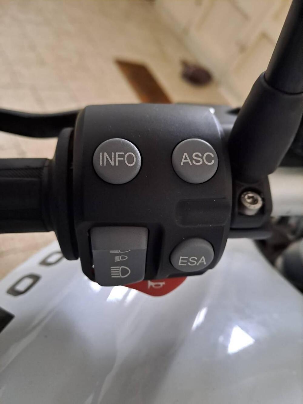 Bmw R 1200 R (2011 - 14) (3)