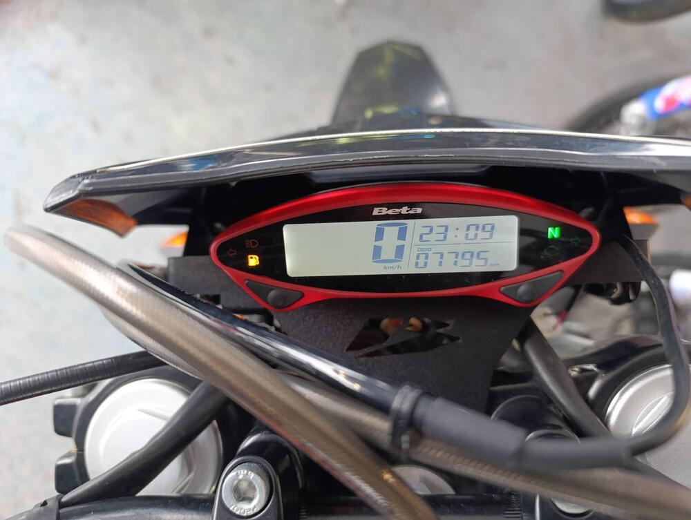 Betamotor RR 125 4T Motard T (2023 - 24) (4)