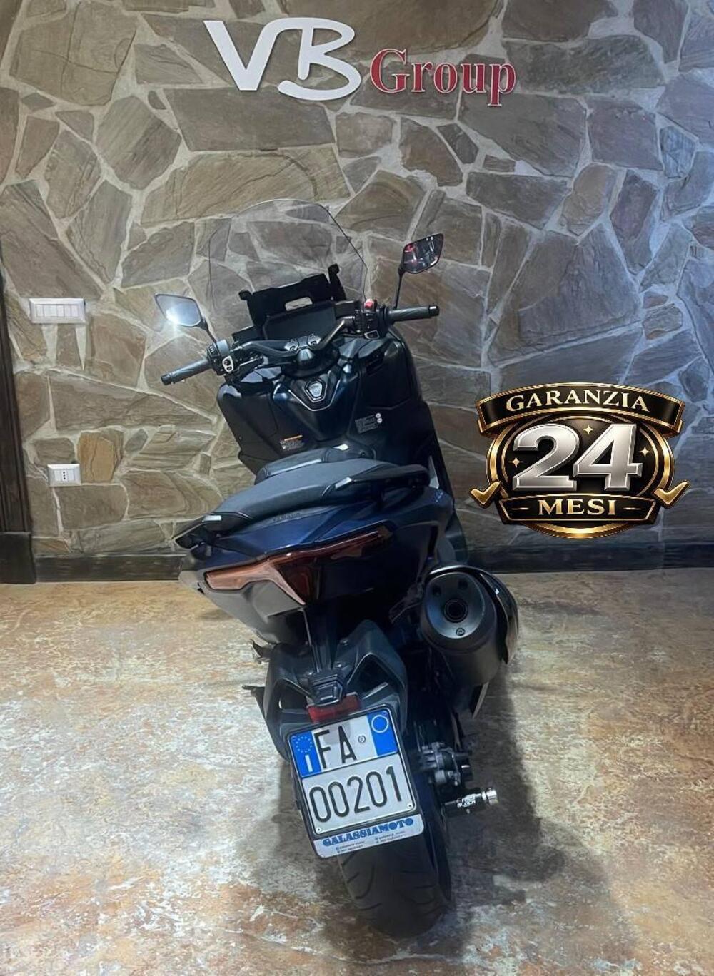 Yamaha T-Max 560 (2022 - 24) (5)