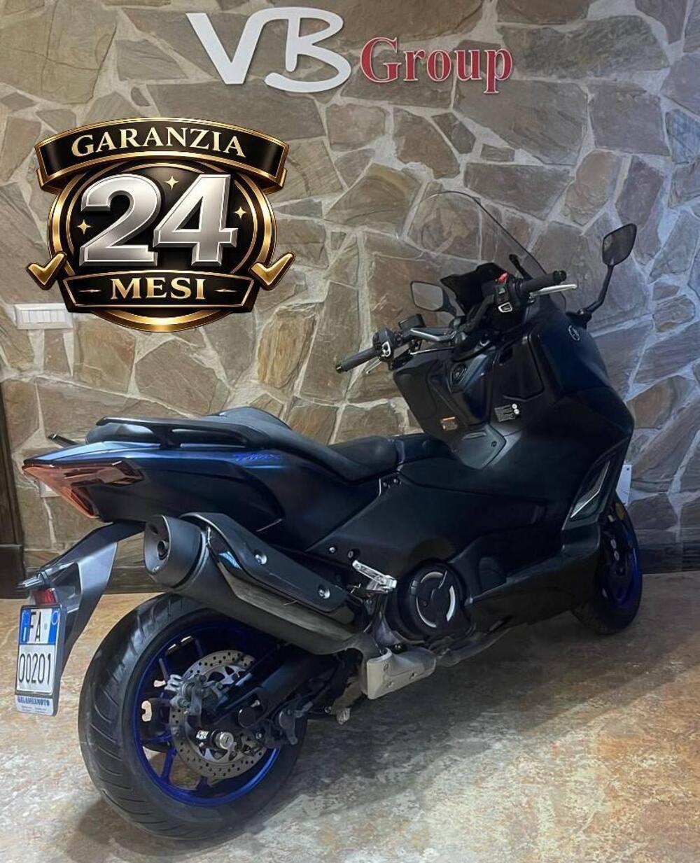 Yamaha T-Max 560 (2022 - 24) (4)
