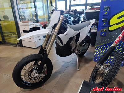 Stark Future Varg SM (2025 - 26) nuova