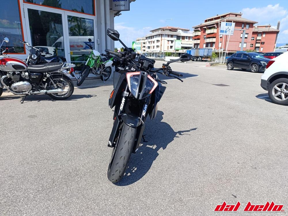 KTM 1290 Super Duke R (2020) (2)
