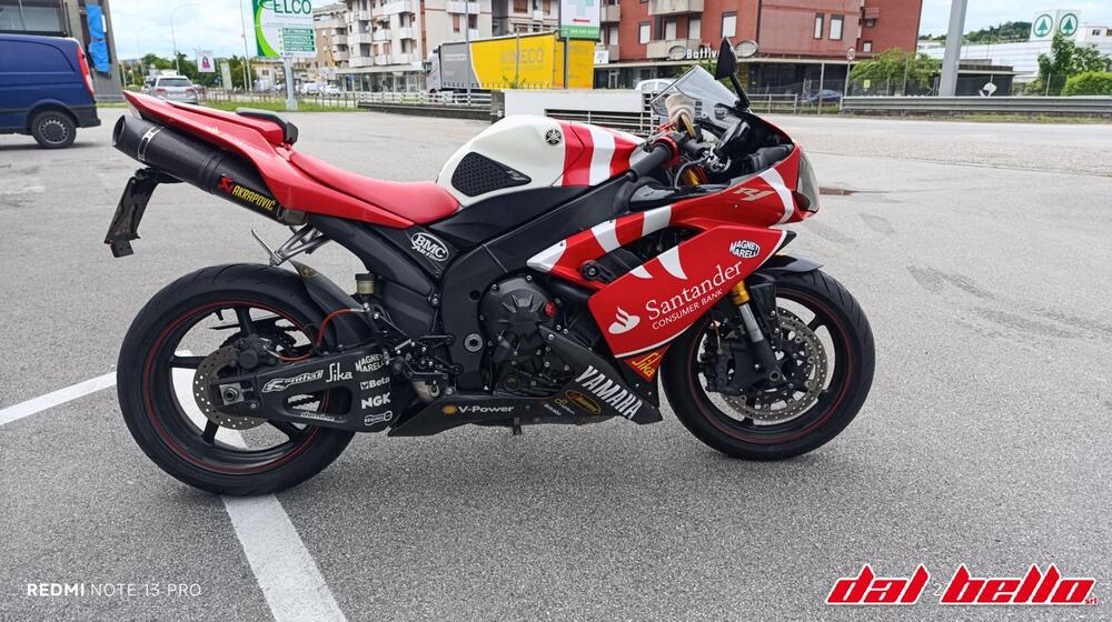 Yamaha YZF R1 (2007 - 08) (2)