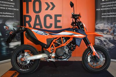 KTM 690 SMC R (2023 - 25) usata