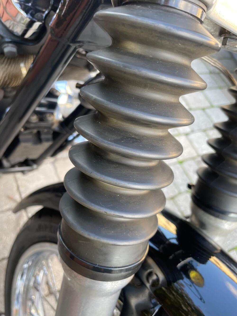 Harley-Davidson 1200 Custom (2004 - 06) - XL 1200C (8)