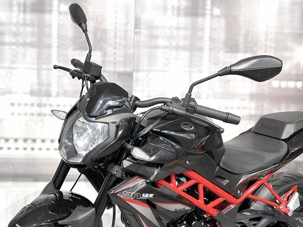 Benelli BN 125 (2021 - 25) (4)