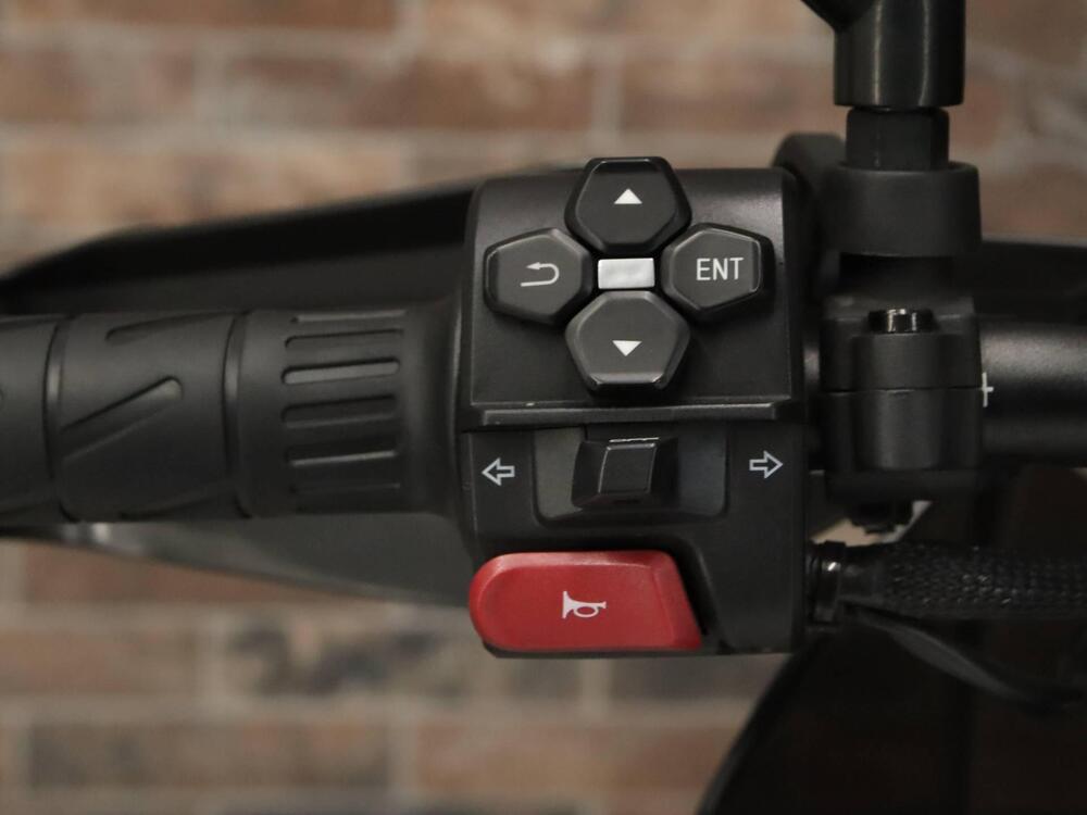 CFMOTO 700MT (2024 - 26) (14)