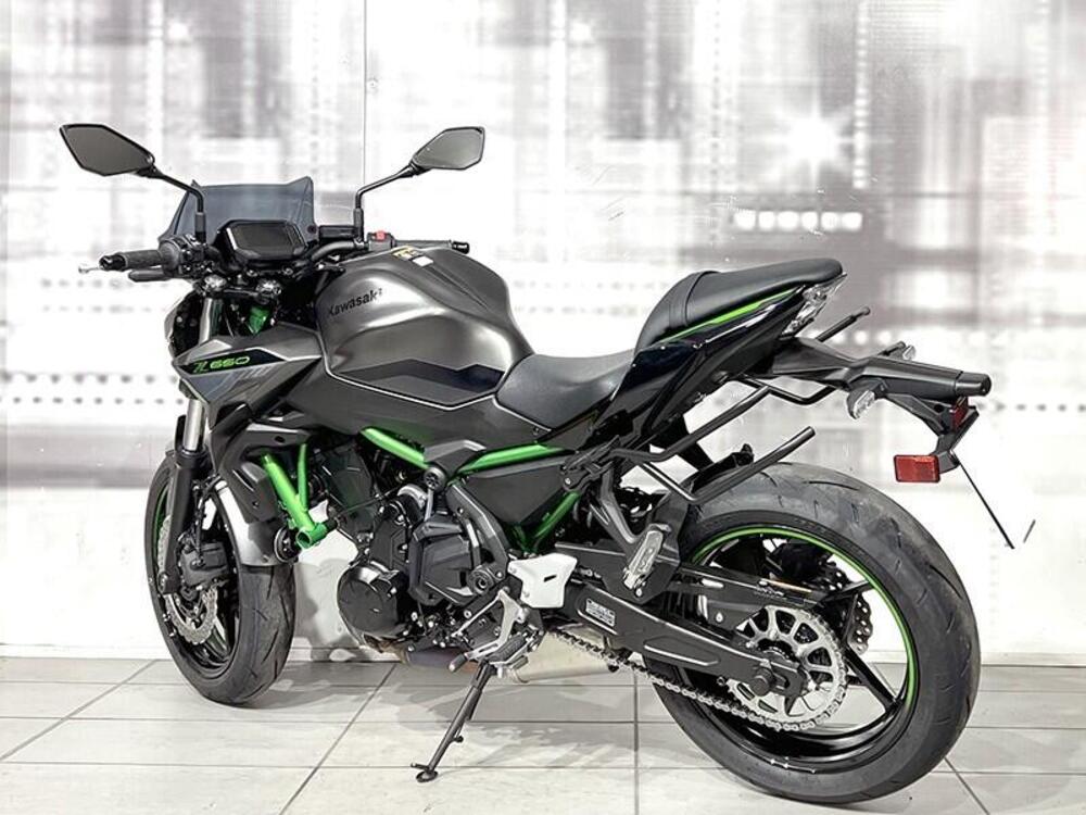 Kawasaki Z 650 (2021 - 24) (2)