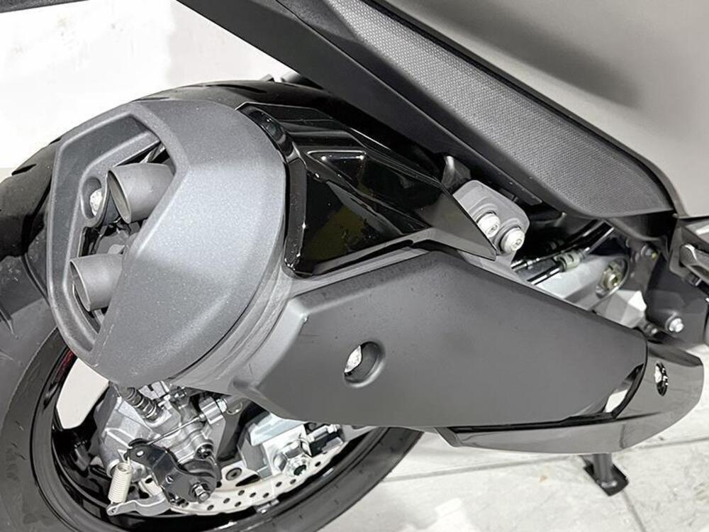 Kymco AK 550 Premium (2023 - 25) (3)