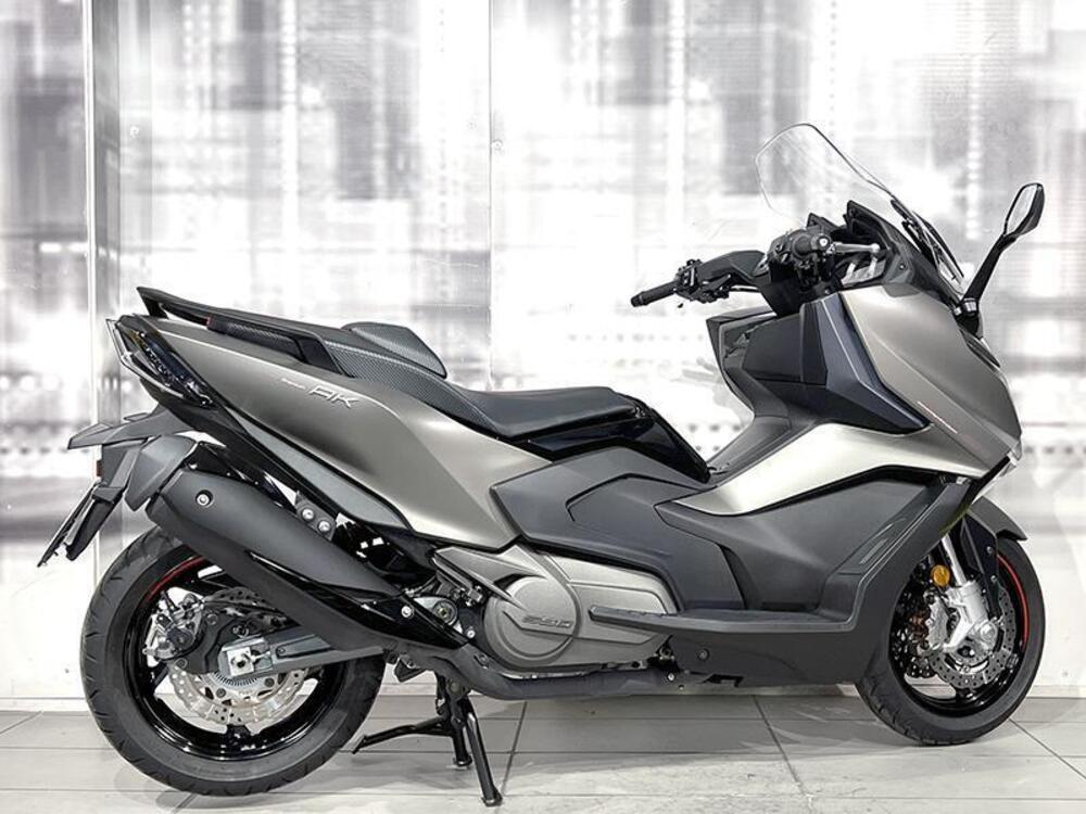Kymco AK 550 Premium (2023 - 25) (7)