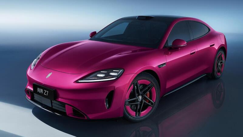 SAIC Z7, l'elettrica cinese firmata Huawei che somiglia forse troppo alla Porsche Taycan