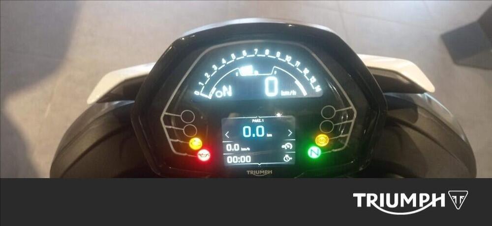 Triumph Street Triple 765 R (2023 - 26) (5)