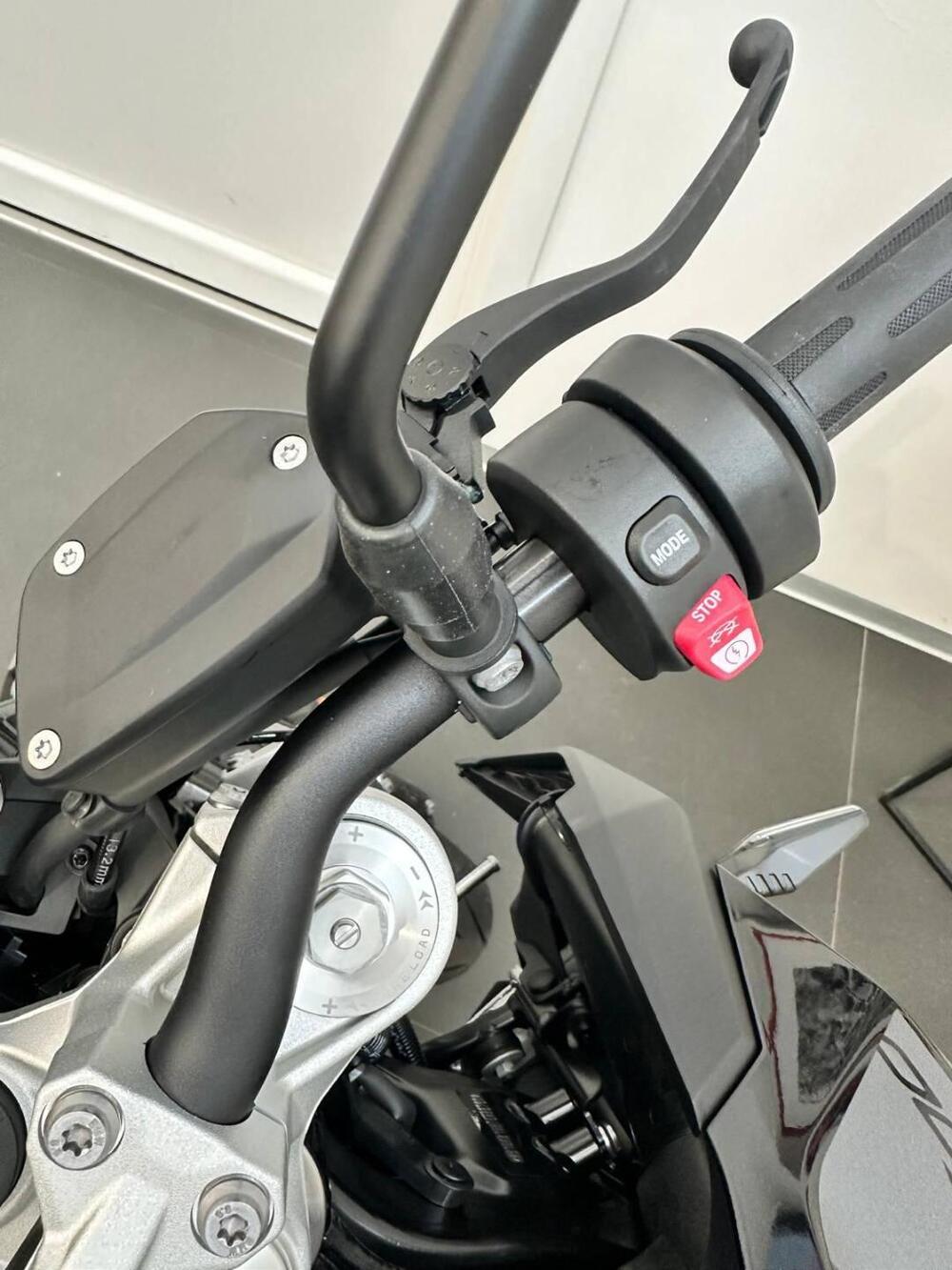 Bmw F 900 R (2025 - 26) (5)