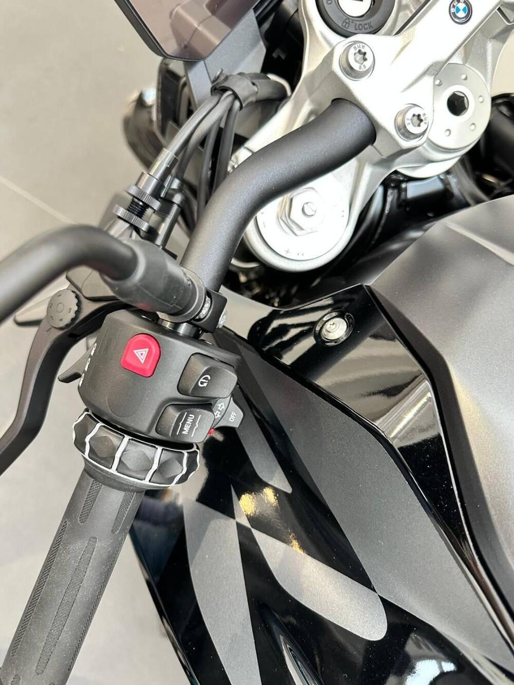 Bmw F 900 R (2025 - 26) (6)