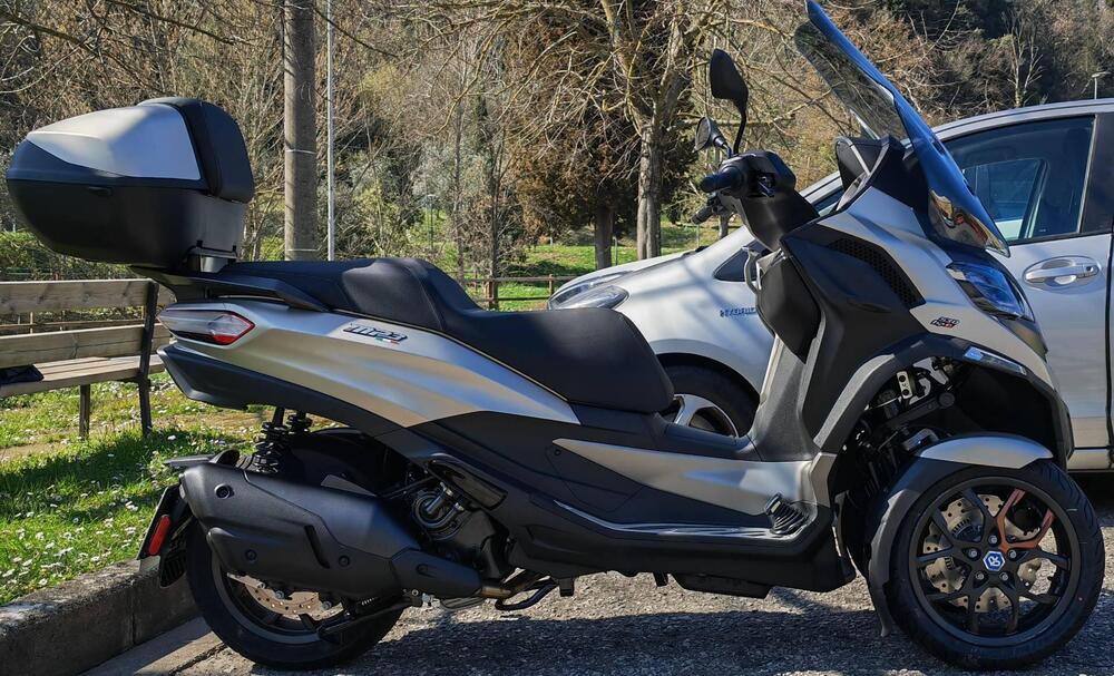 Piaggio MP3 530 Hpe Exclusive (2025 - 26) (3)