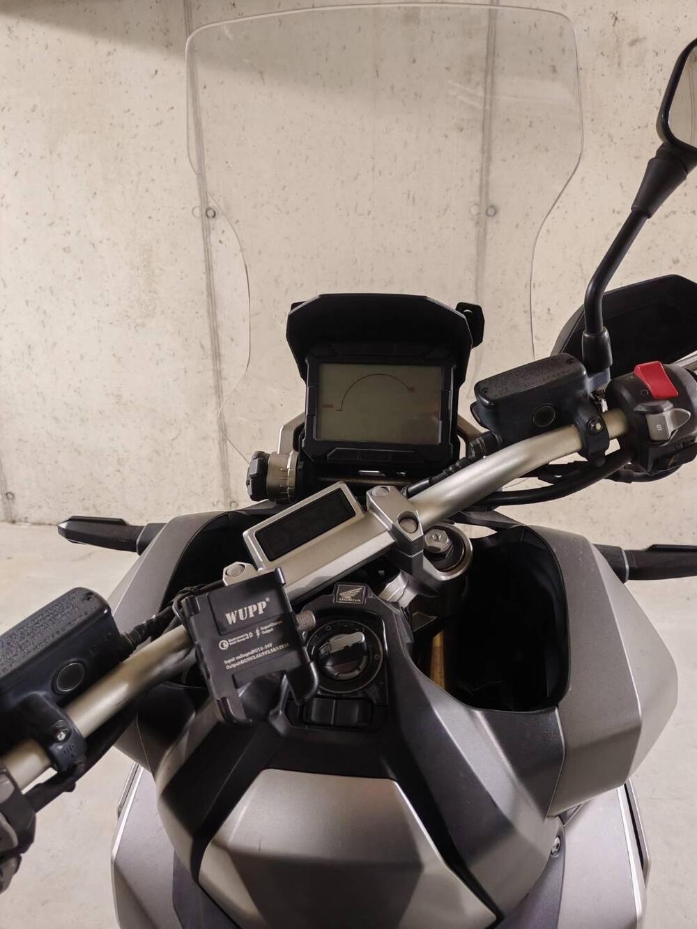 Honda X-ADV 750 (2017) (4)