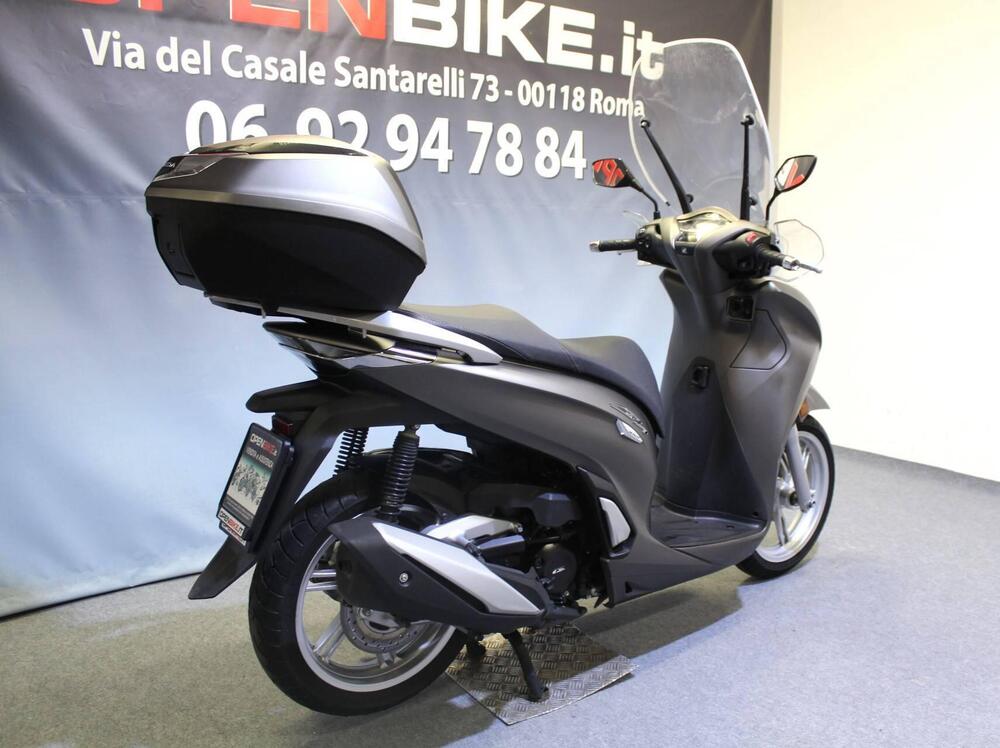 Honda SH 350 (2021 - 24) (4)