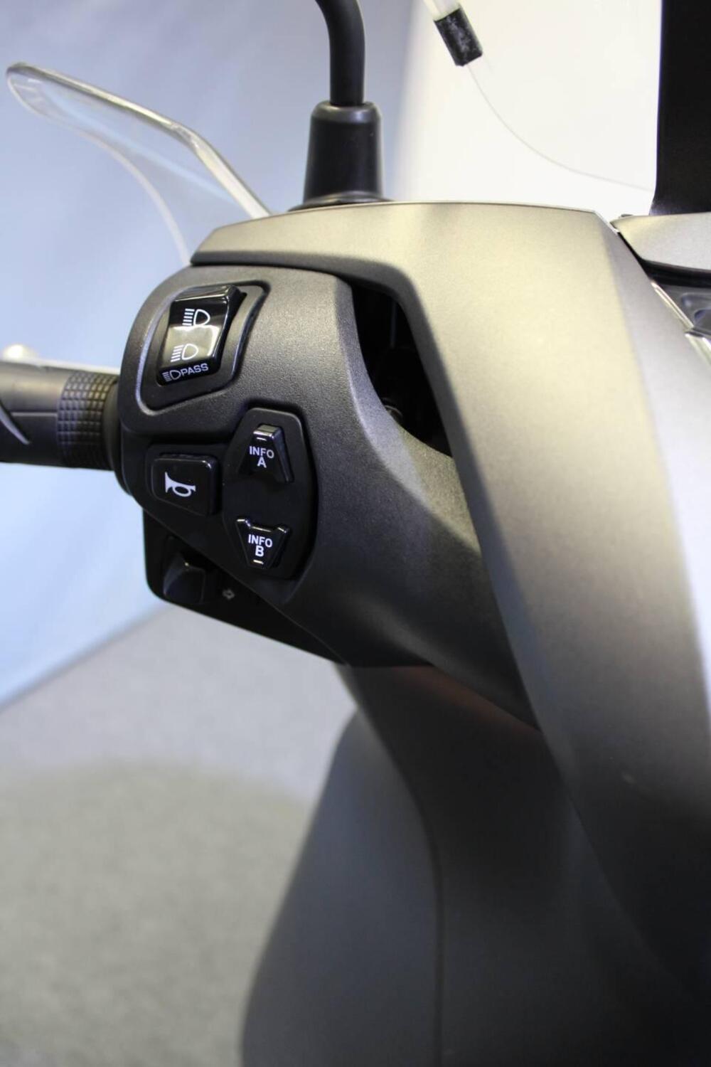 Honda SH 350 (2021 - 24) (12)