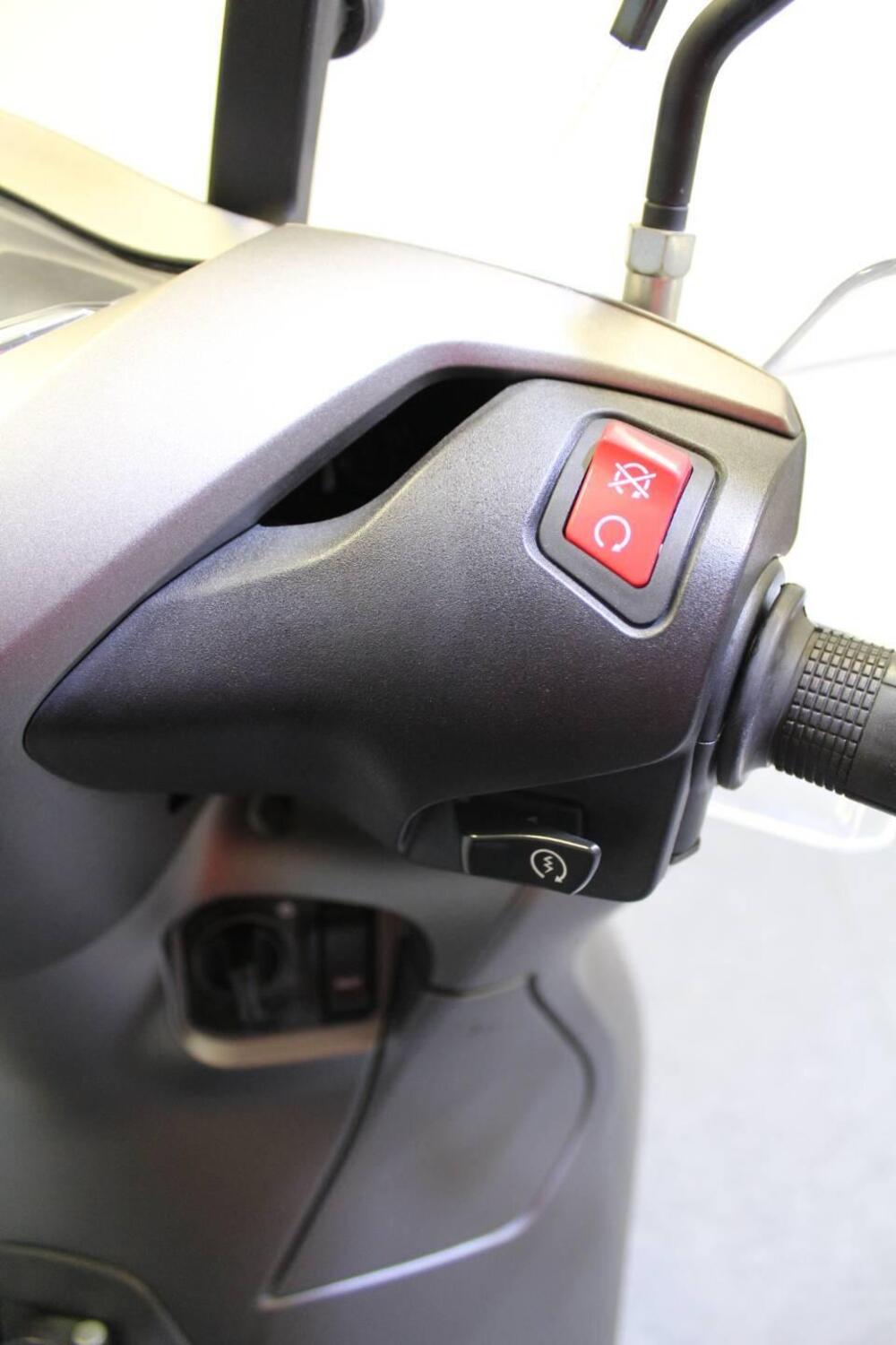 Honda SH 350 (2021 - 24) (13)