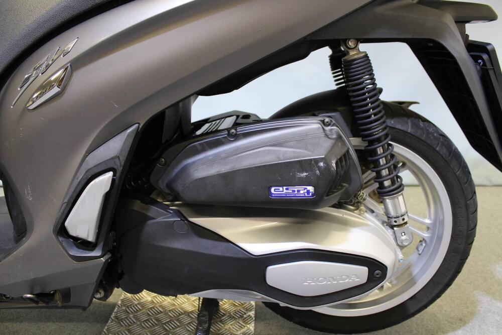 Honda SH 350 (2021 - 24) (19)