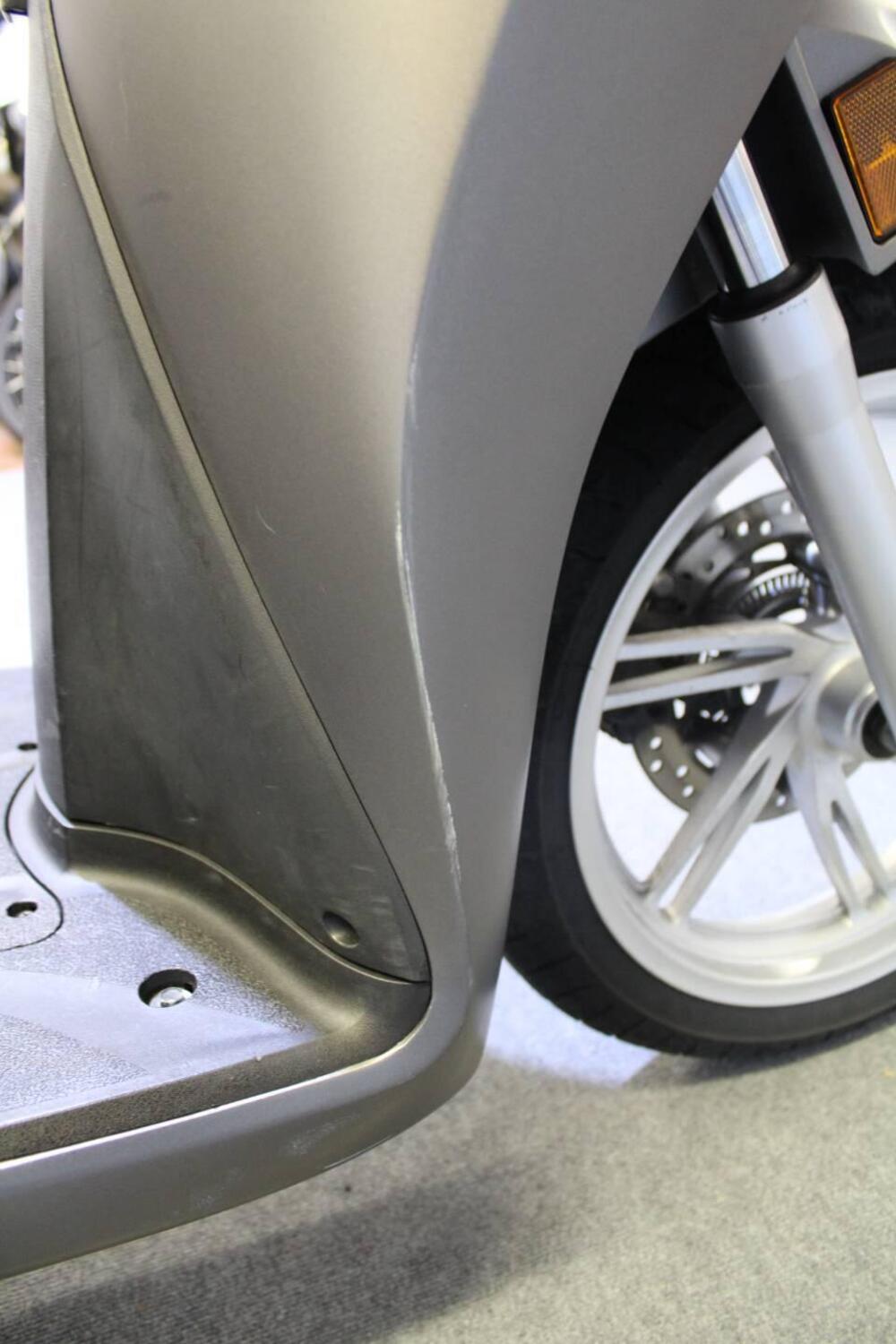 Honda SH 350 (2021 - 24) (11)