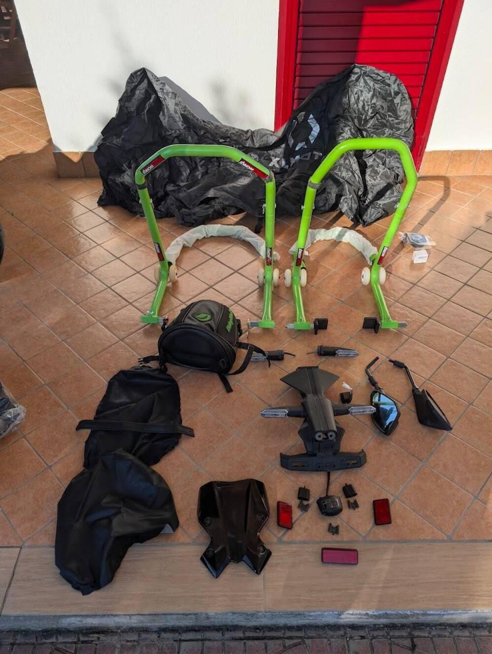 Kawasaki Z 650 (2021 - 24) (8)