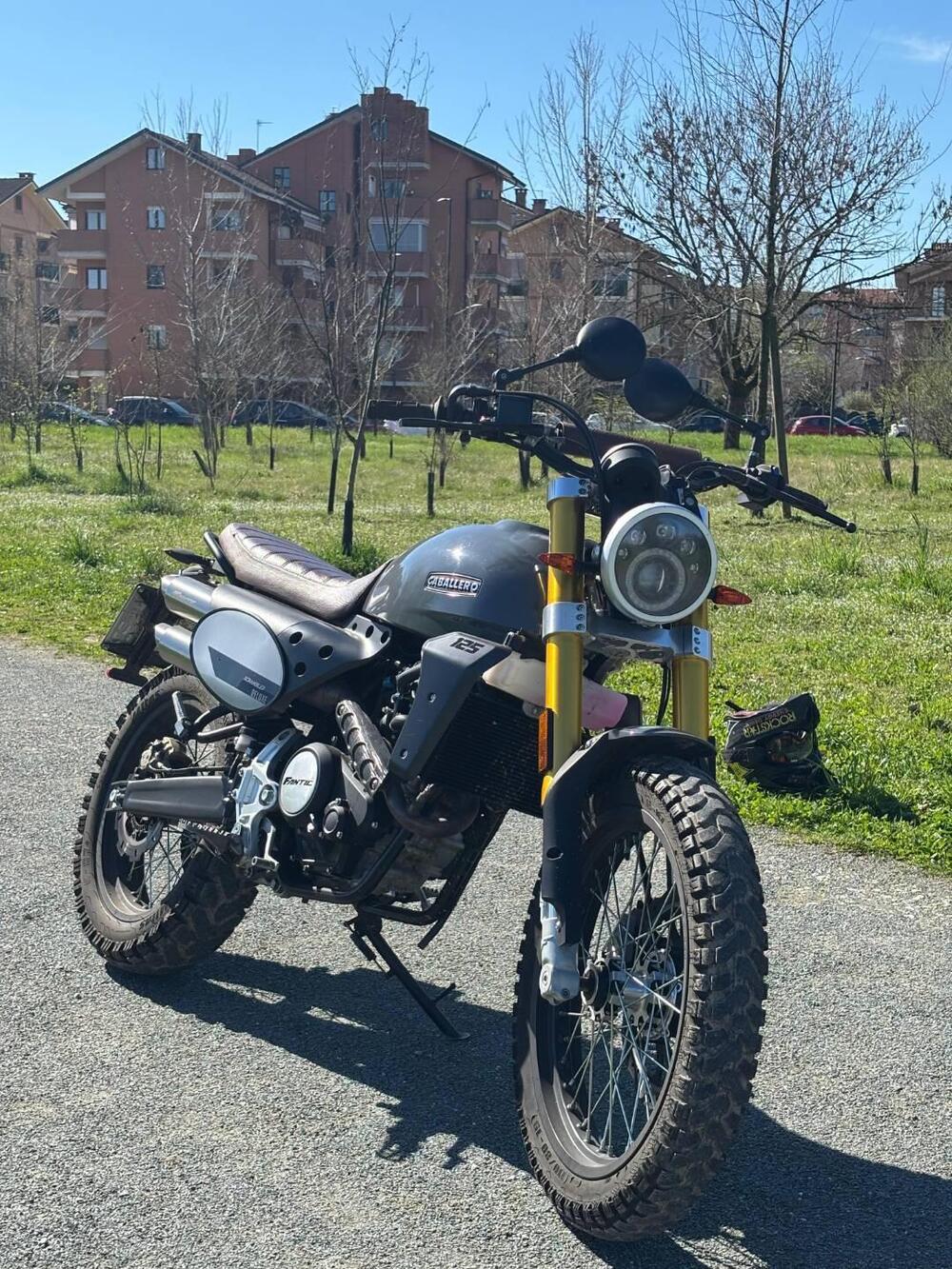 Fantic Motor Caballero 125 Scrambler Deluxe (2021 - 23) (6)