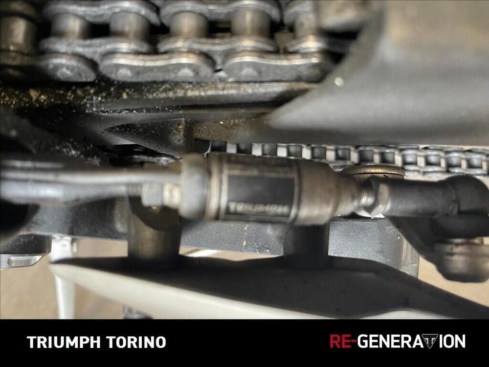 Triumph Street Triple R (2020 - 22) (2)