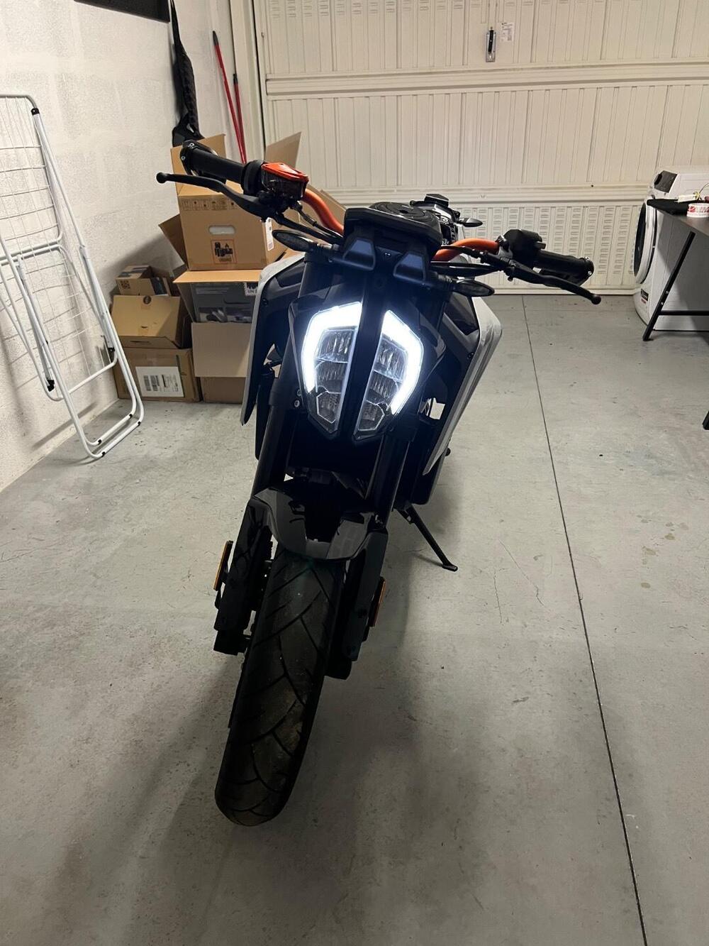 KTM 790 Duke L (2023 - 24)