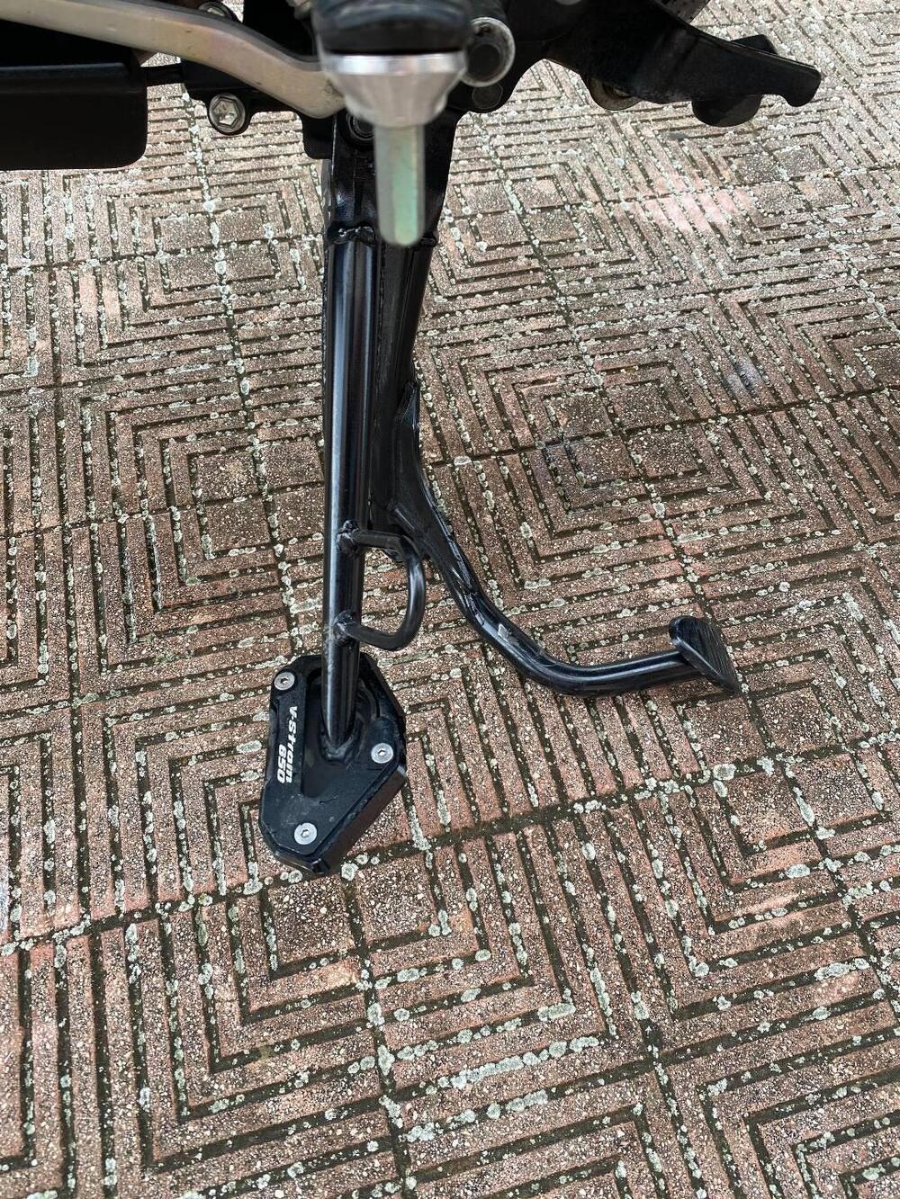 Suzuki V-Strom 650 (2021 - 25) (9)