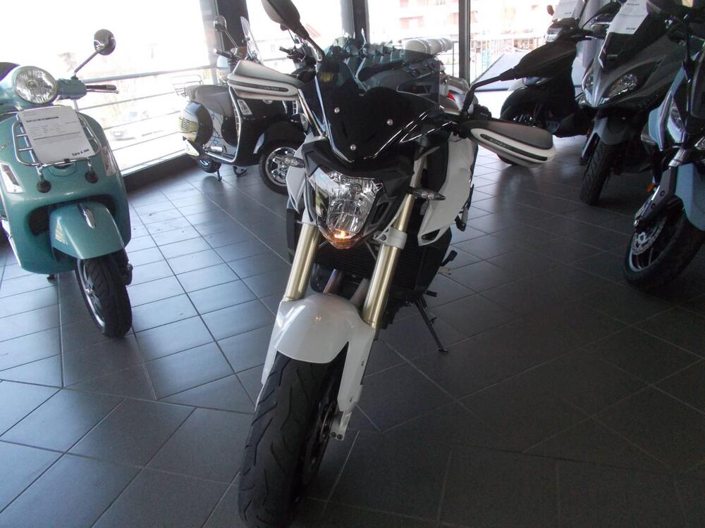 Bmw F 800 R (2015 - 16) (5)