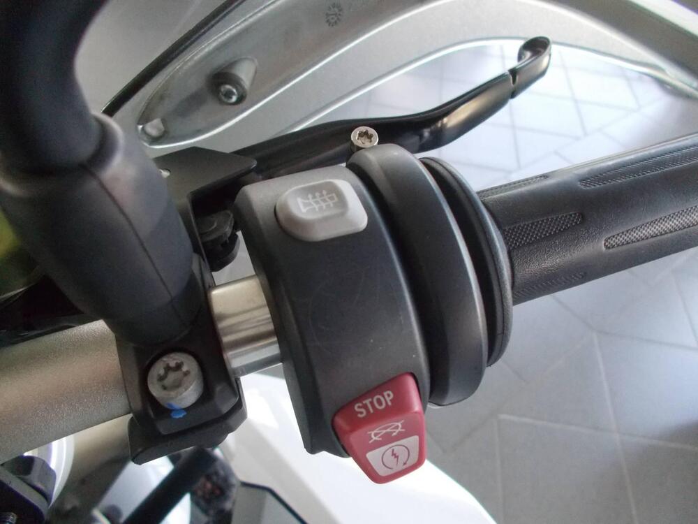 Bmw F 800 R (2015 - 16) (7)