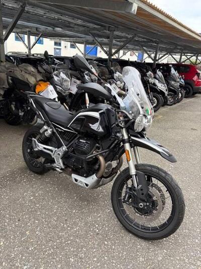 Moto Guzzi V85 TT Guardia d'Onore (2022 - 23) usata