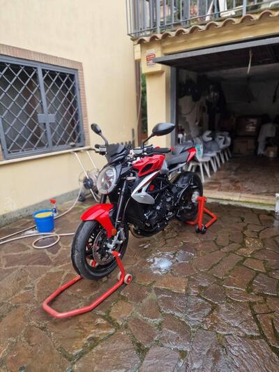 MV Agusta Brutale 800 RR Ottantesimo (2025 - 26) usata