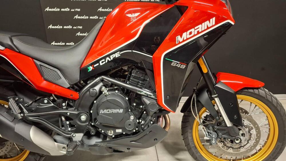 Moto Morini X-Cape 650 Gold Wheels Edition (2022 - 26) (6)