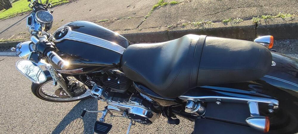 Harley-Davidson 1200 Custom (2007 - 13) - XL 1200C (4)