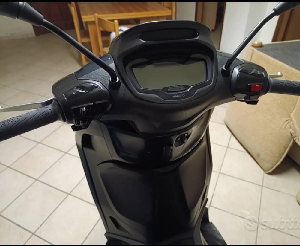 Piaggio Beverly 300 S (2021) (4)