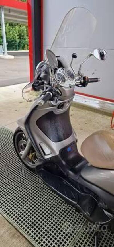 Piaggio Beverly Cruiser 500 usata