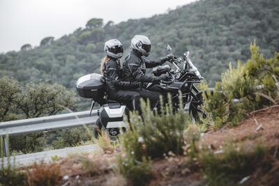 SHAD lancia l'SH51: il top case da 51 litri per viaggi senza compromessi