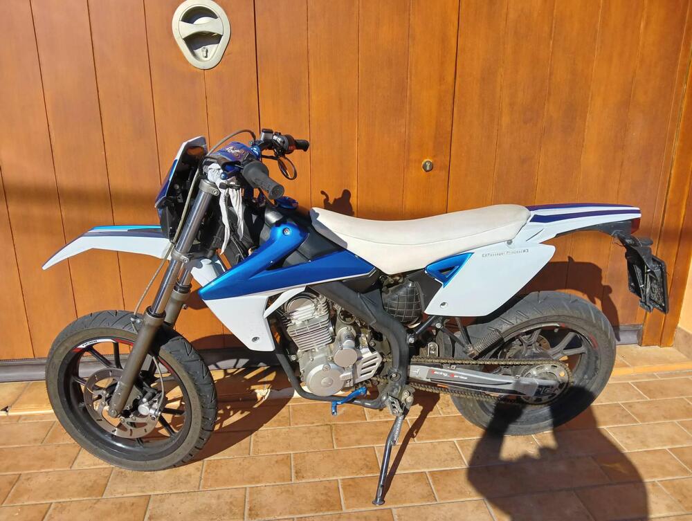 Rieju Marathon 125 Motard Pro (2009 - 17) (2)