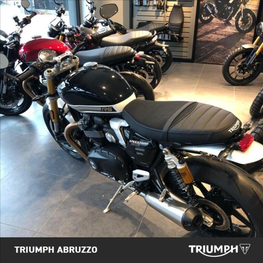 Triumph Speed Twin 1200 RS (2025 - 26) (4)