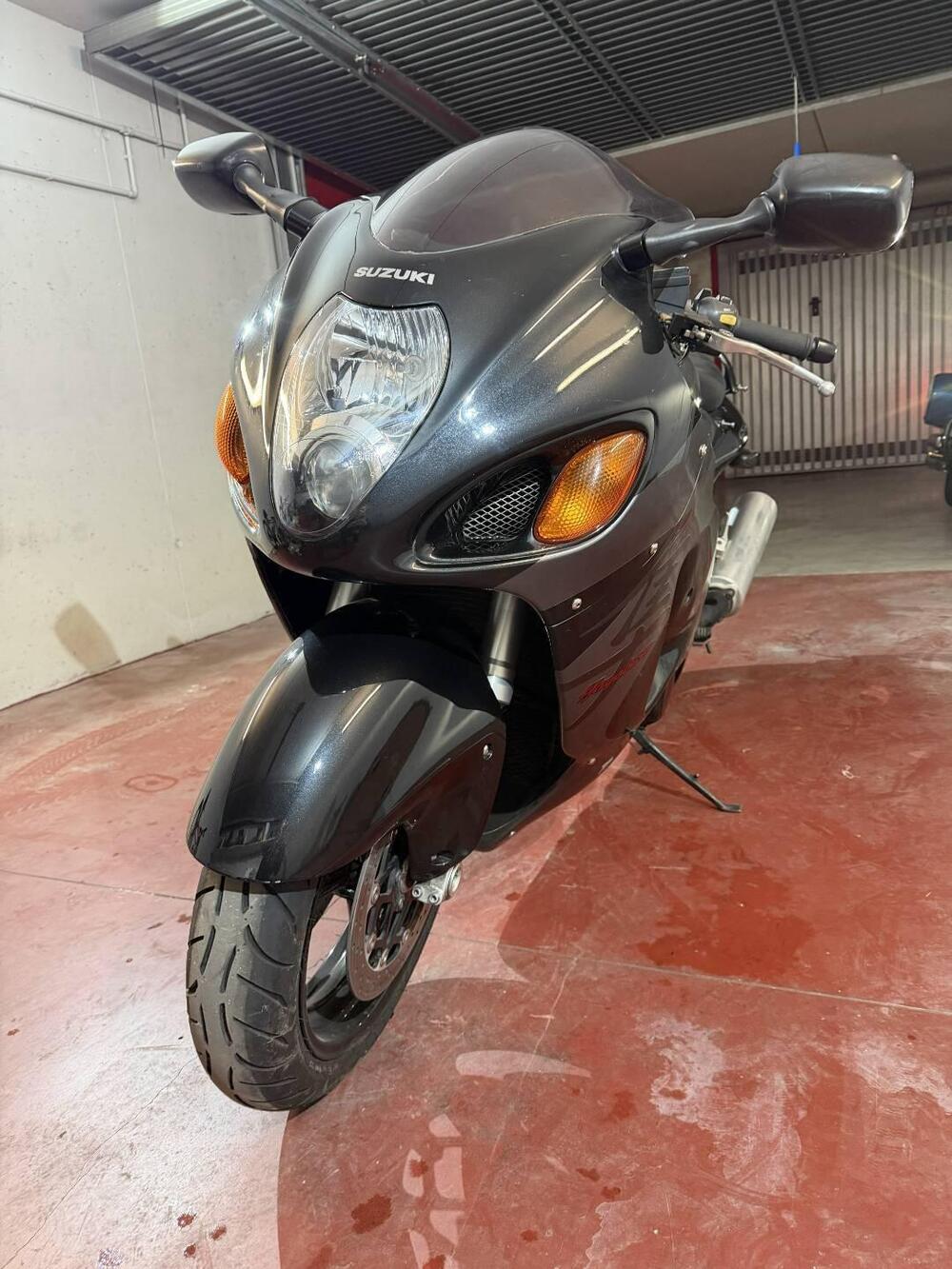 Suzuki GSX 1300 R Hayabusa (1999 - 06) (2)