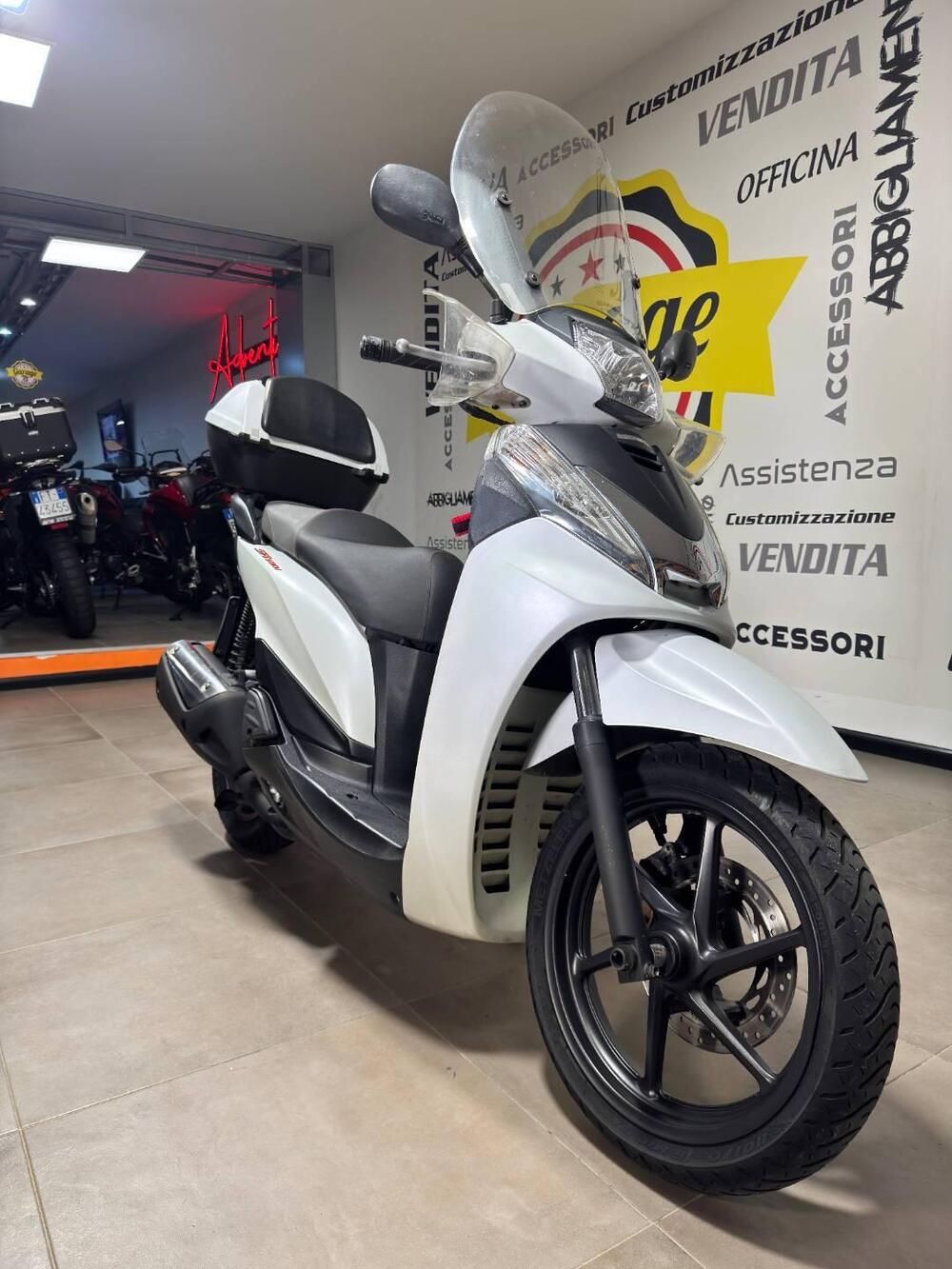 Honda SH 300 i (2011 - 14) (2)