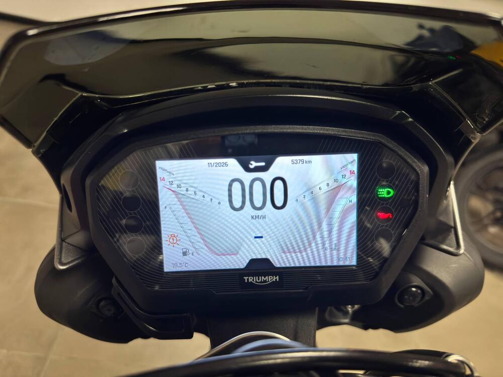 Triumph Street Triple RS (2017 - 19) (5)