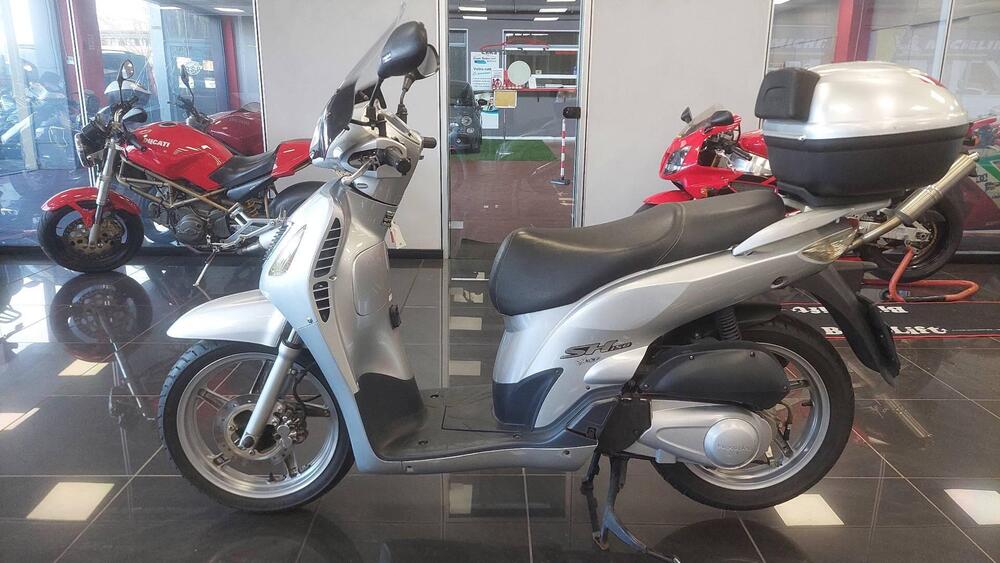 Honda SH 150 (2000 - 06) (2)