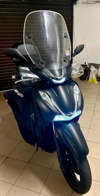 Honda SH 350 Sport (2021 - 24) usata