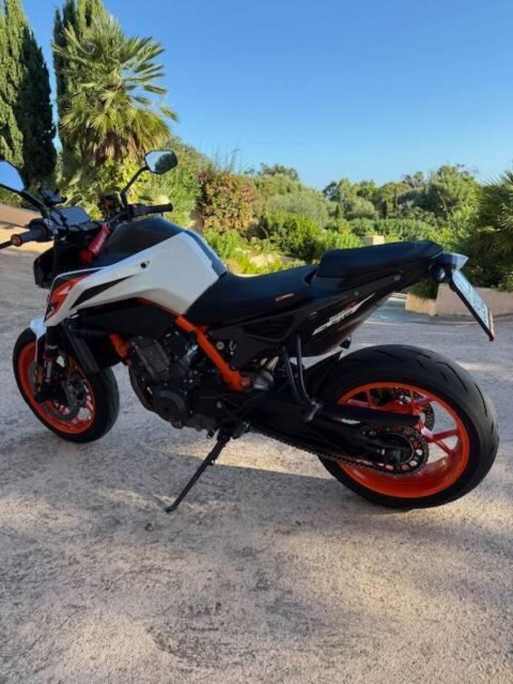 KTM 890 Duke R (2021) (5)