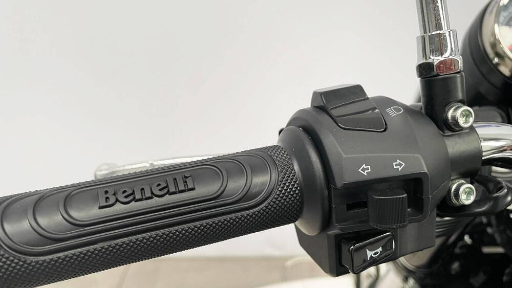 Benelli Imperiale 400 (2021 - 25) (13)