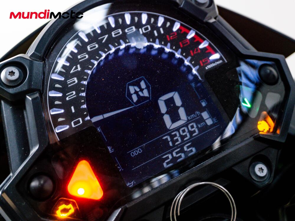 Kawasaki Z 400 (2023) (12)