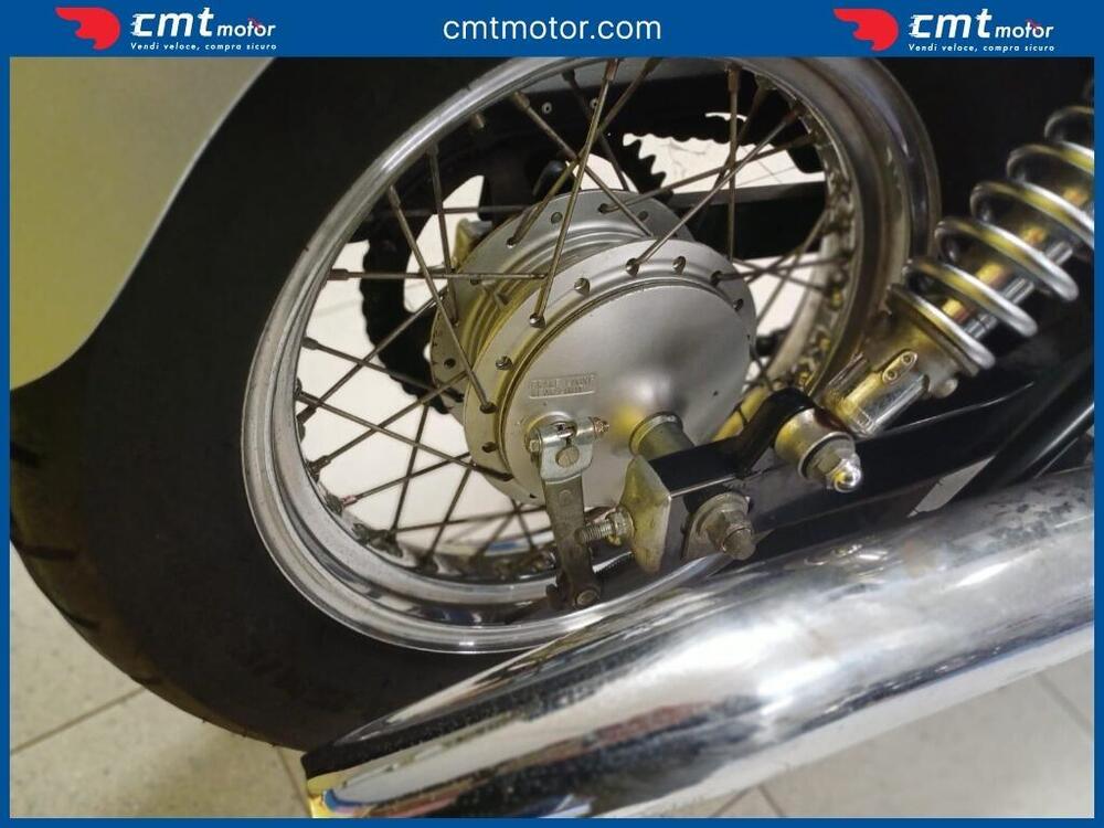 Suzuki VL 250 Intruder (8)